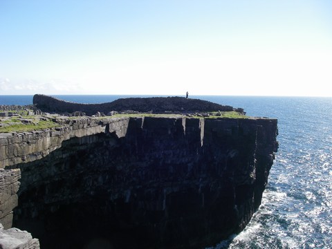 mini-12-Le Black Fort sur sa falaise.JPG